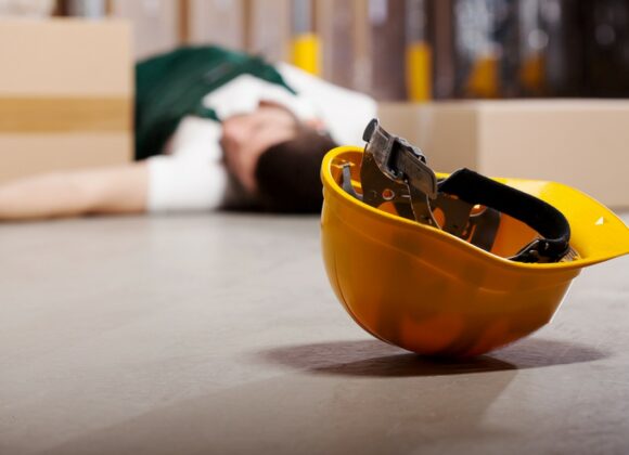 Man falling down at work with Workers Compensation Insurance in Jersey City, Brooklyn, Dumbo, NY, Bushwick, Prospect Park, NY, Williamsburg, NY